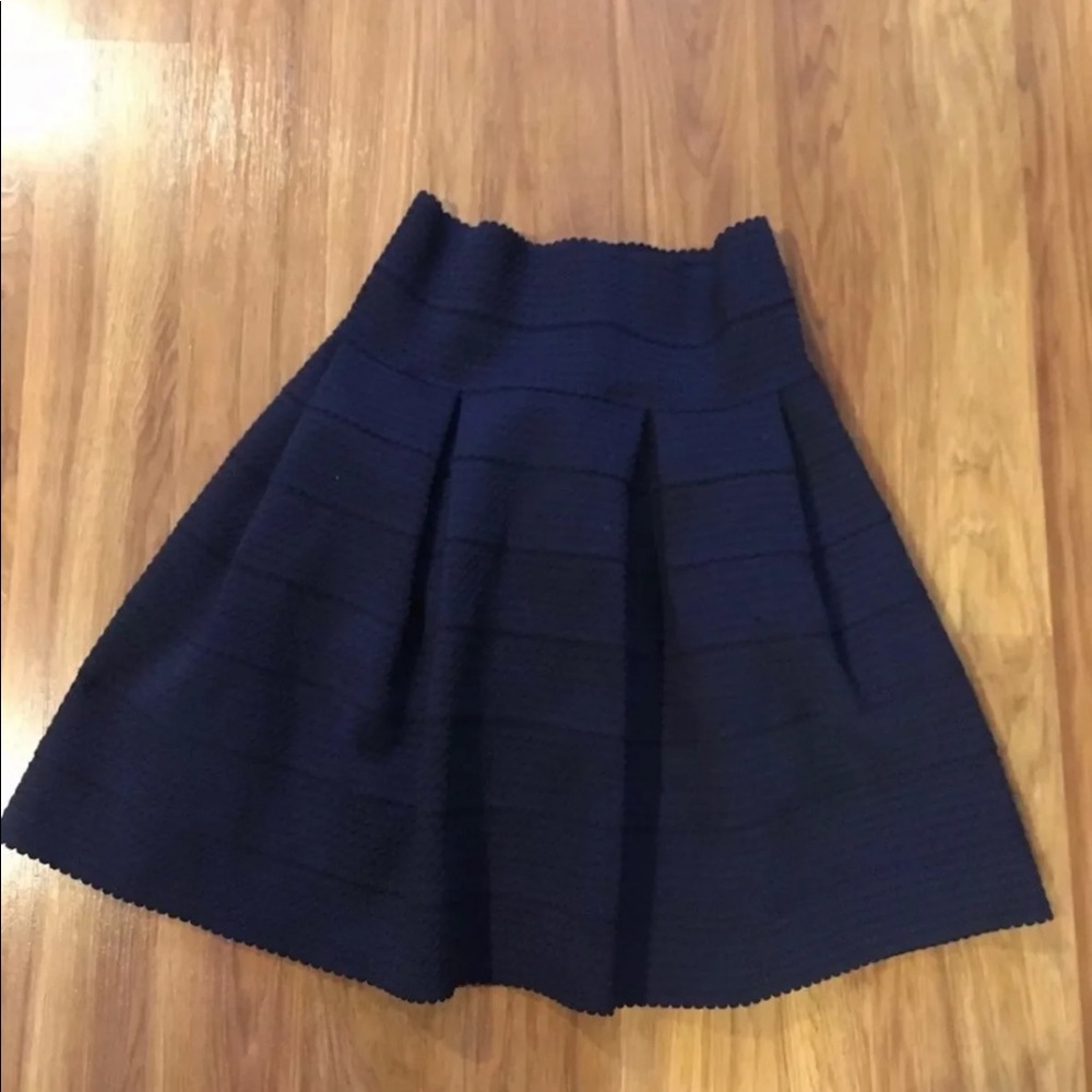Skirt pleated navy H&M